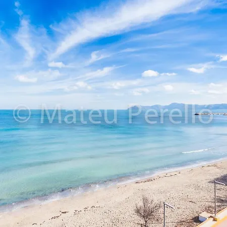 Farolas Beach