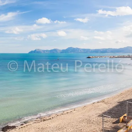 Farolas Beach